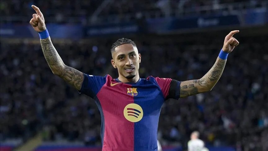 رافينيا يتألق ويحصد جائزة أفضل لاعب في الدوري الإسباني لموسم 2024-2025