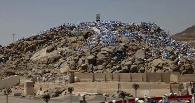 ارتفاع حاد في الوفيات: 13 حاجًا إيرانيًا يفارقون الحياة خلال مناسك الحج في السعودية بسبب الحرارة الشديدة