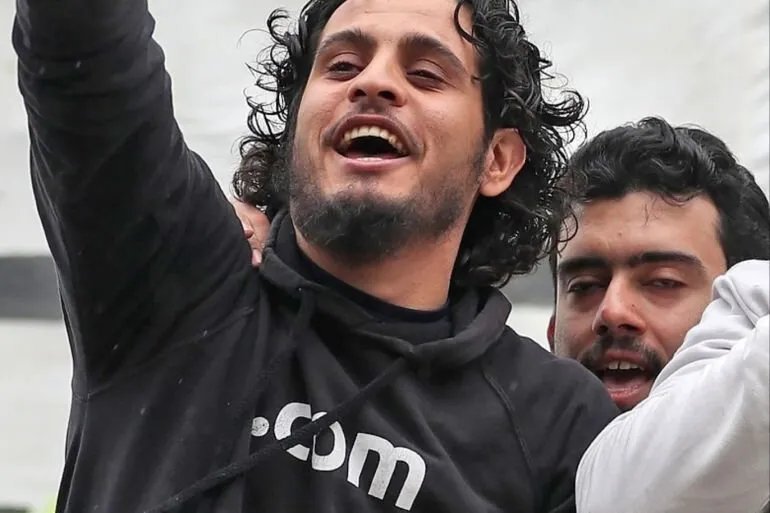 عبد الباسط الساروت: من حارس مرمى إلى أيقونة الثورة السورية.. إرث من الصمود والأمل