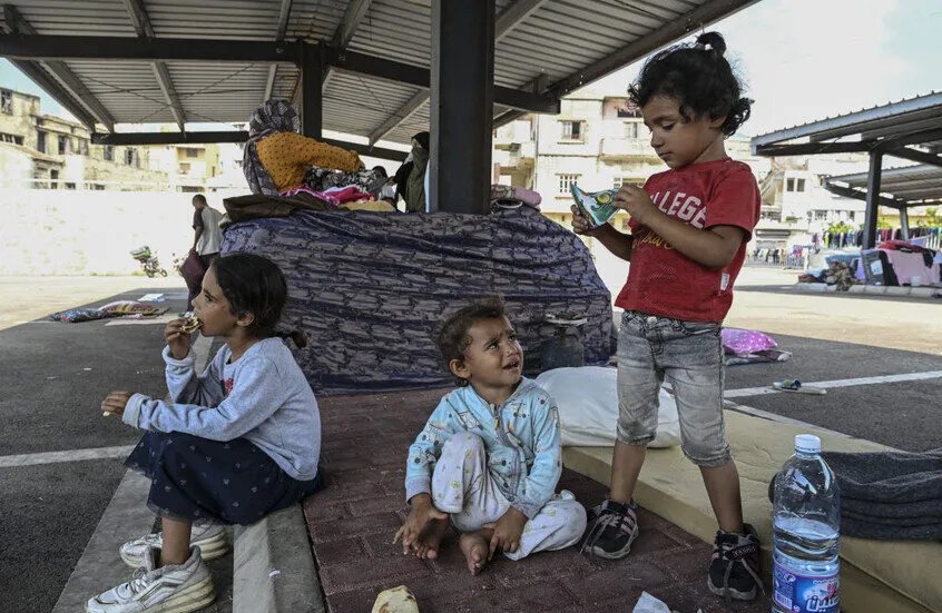 أكثر من 425 ألف سوري يعودون إلى ديارهم بعد التحرير: تسهيلات وإعفاءات جمركية لتشجيع الاستقرار