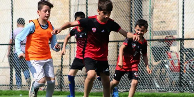 الوثبة الحمصي يطلق أكاديميته الكروية الصيفية لاكتشاف نجوم المستقبل