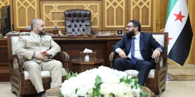 وزيرا العدل والدفاع السوريان يبحثان تعزيز التعاون القضائي والعسكري لترسيخ الأمن وسيادة القانون