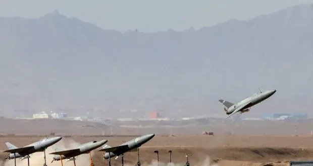 الحرس الثوري الإيراني يعلن عن موجة جديدة من الهجمات الصاروخية والطائرات المسيرة تستهدف إسرائيل