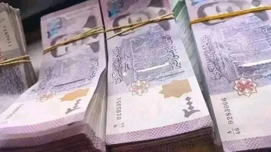تحديث فوري: أسعار صرف الدولار واليورو والذهب مقابل الليرة السورية في السوق السوداء اليوم