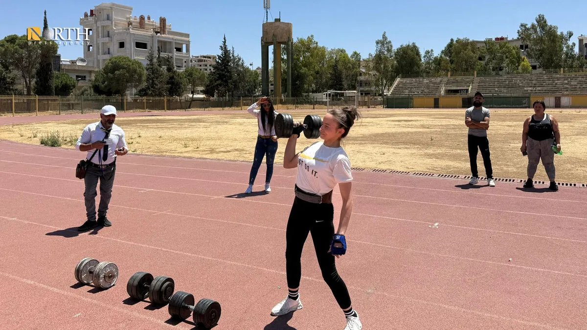 السويداء تستضيف بطولة "أقوى رجل وامرأة" في ألعاب القوى البدنية وسط منافسة حادة