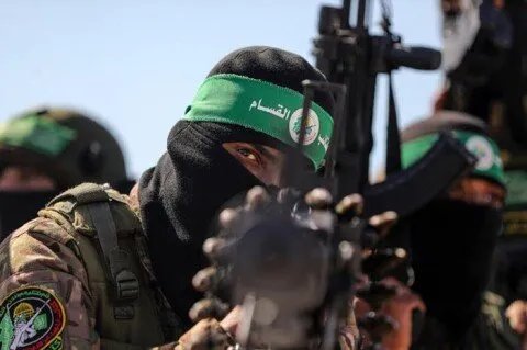 كتائب القسام تستهدف آليات وعسكريين إسرائيليين في خان يونس ردًا على "جرائم الإبادة الجماعية"