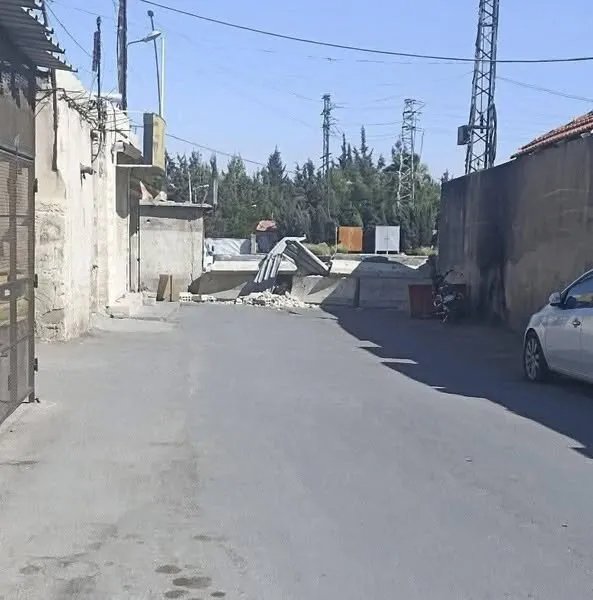غموض يلف حي السومرية بدمشق: إغلاق المداخل يثير الذعر وسط صمت رسمي