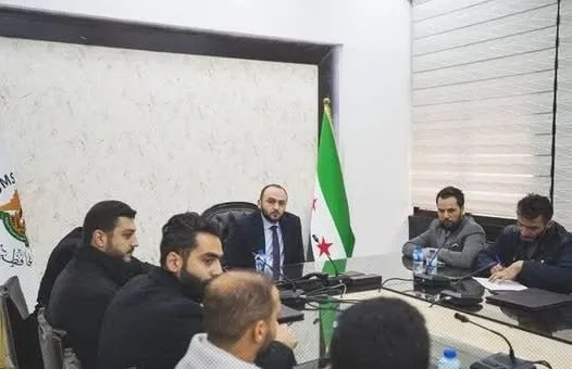 حمص: المحافظ يخصص الأربعاء للقاء المواطنين مباشرةً.. حلول فورية لمشاكلكم!