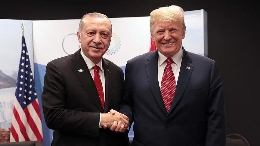 أردوغان وترامب يناقشان رفع العقوبات عن سوريا: هل يعود الاستقرار واللاجئون؟