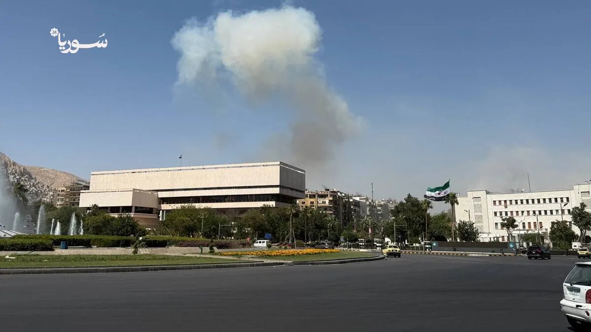 تصعيد خطير: غارات إسرائيلية تستهدف هيئة الأركان وقصر الشعب في دمشق