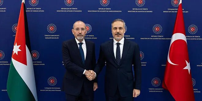 وزيرا خارجية تركيا والأردن يدعوان إلى وقف فوري للاعتداءات الإسرائيلية على الأراضي السورية