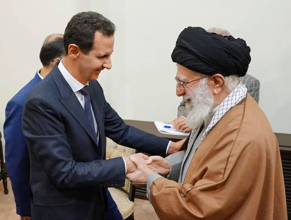 الأسد يعتزم زيارة طهران لتقديم التعازي ويشبه رئيسي بسليماني: "شخصية مؤثرة"