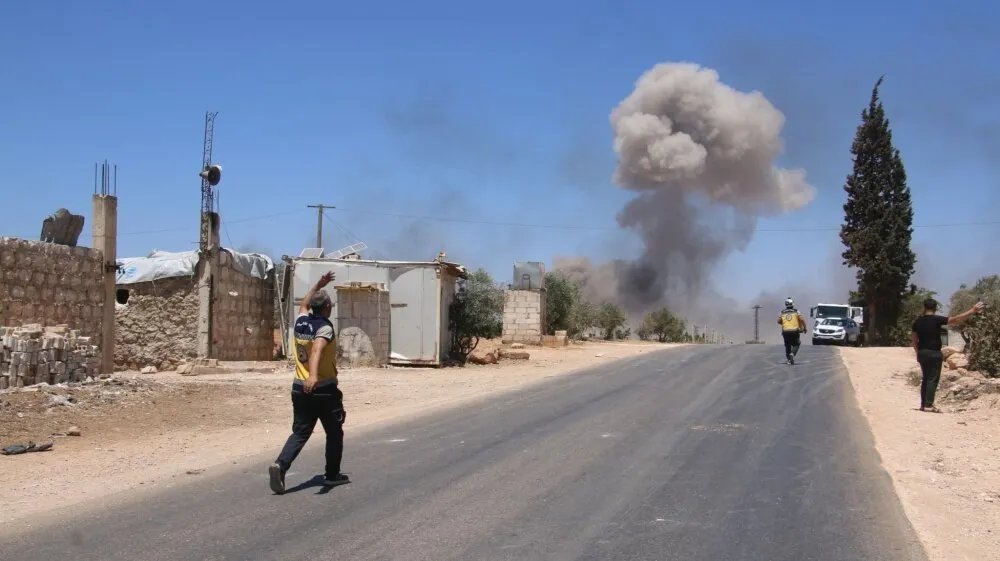 ارتفاع حصيلة انفجار مستودع ذخيرة في إدلب إلى 6 قتلى و 140 جريحاً