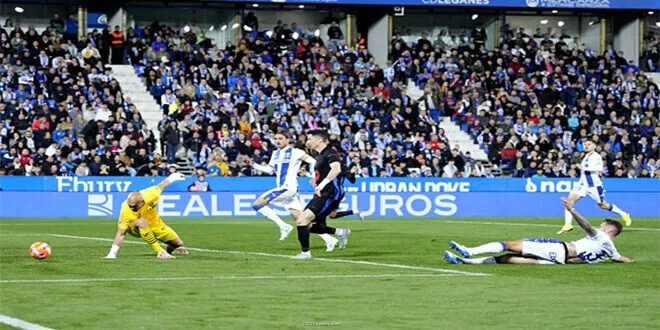 برشلونة يوسع الفارق في صدارة الدوري الإسباني بفوز صعب على ليغانيس