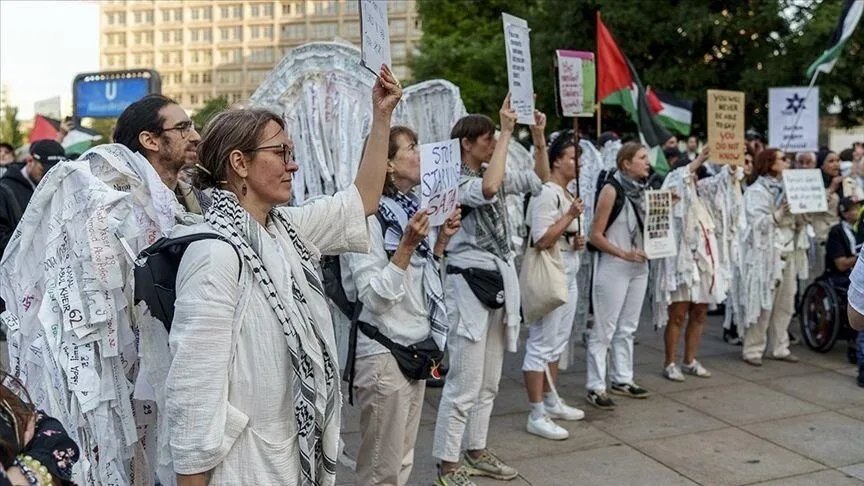 استطلاع في ألمانيا: أغلبية الألمان يؤيدون الاعتراف الفوري بدولة فلسطين رغم معارضة الحكومة