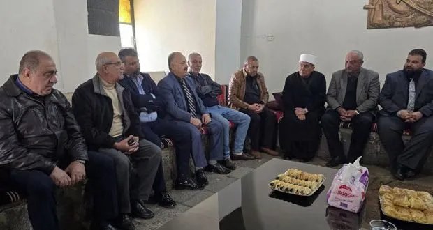 محافظ السويداء وأمير دار عرى يبحثان سبل تطوير الخدمات في المحافظة