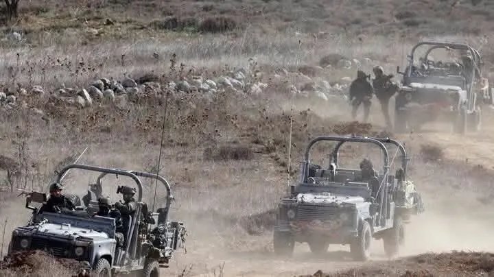 توغل إسرائيلي في درعا: اعتقال ثلاثة أفراد من عائلة واحدة وسط حالة من القلق