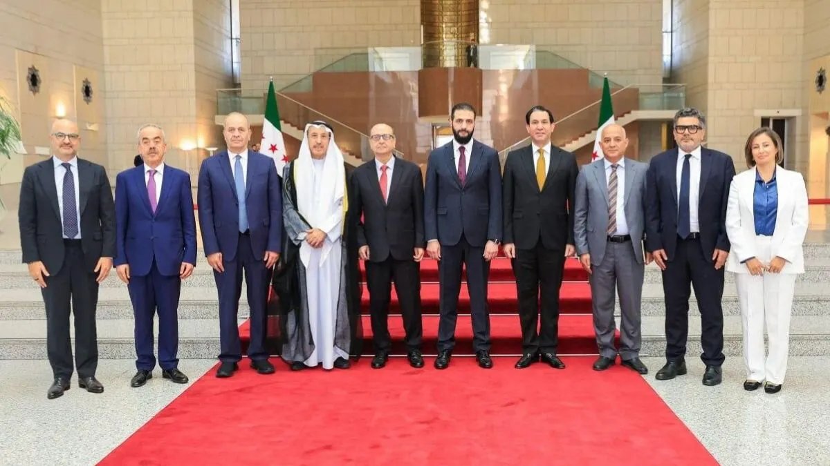 الشرع يكشف عن مباحثات "متقدمة" مع إسرائيل ويؤكد: لن نخوض حربًا مع حزب الله
