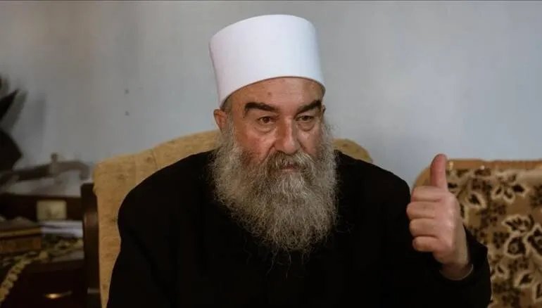 اتهامات لحكمت الهجري بتشكيل ميليشيا طائفية مدعومة إسرائيلياً من قبل عشائر السويداء المهجرة