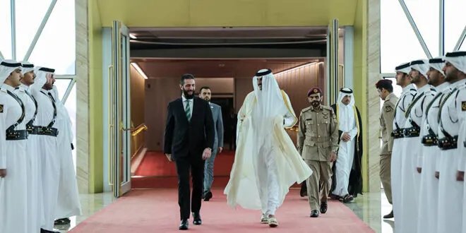 الرئيس الشرع ووزير الخارجية الشيباني في قطر: استقبال رسمي من الأمير تميم