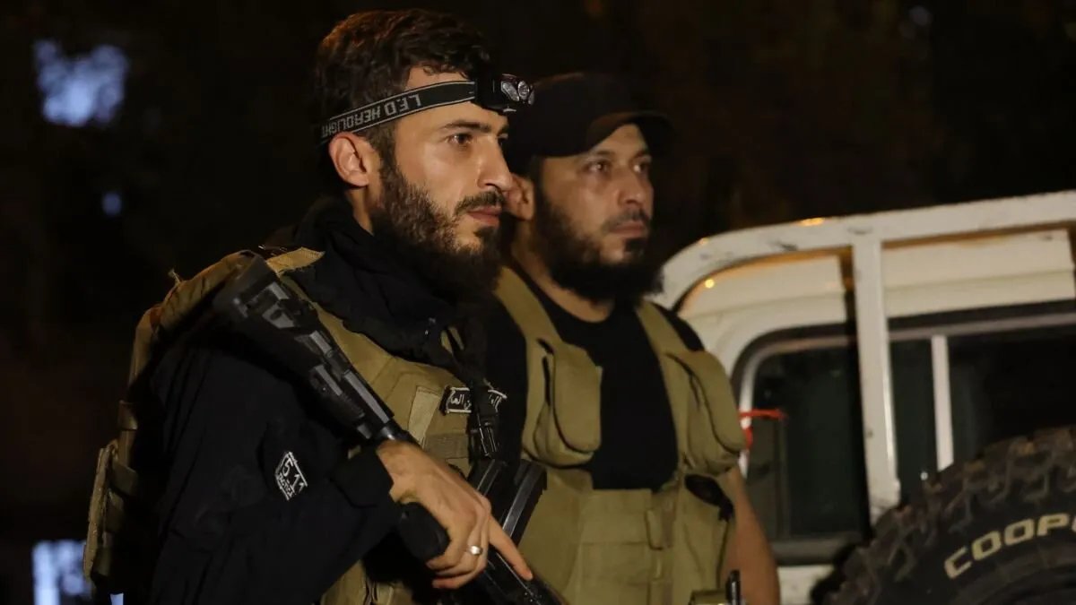 محافظ طرطوس ينفي شائعات عن حملات أمنية جديدة ويؤكد استهداف خلايا إرهابية