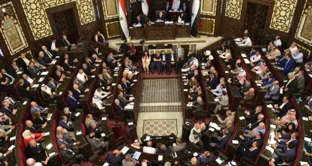 سوريا تستعد لأول انتخابات برلمانية بعد الأسد: هل تنجح في تجاوز الماضي؟