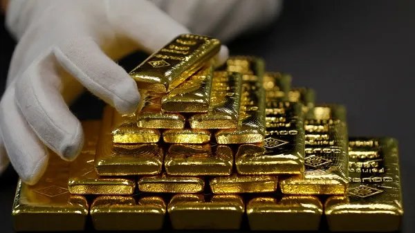 ارتفاع جنوني في أسعار الذهب في سوريا مع انخفاض طفيف لليرة
