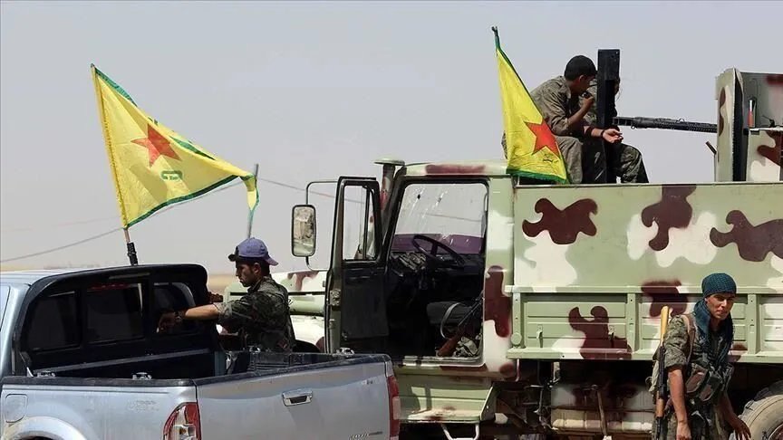 حملة اعتقالات في الرقة: "قسد" تداهم قرية الهشم وتعتقل عدداً من الأهالي