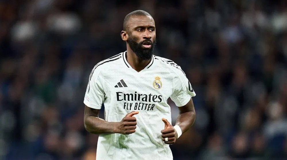 ضربة موجعة لريال مدريد: روديغر يغيب للإصابة لمدة شهرين
