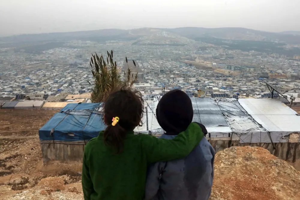 نازحو حمص في الشمال السوري يشتكون من رسوم تسجيل المواليد الباهظة