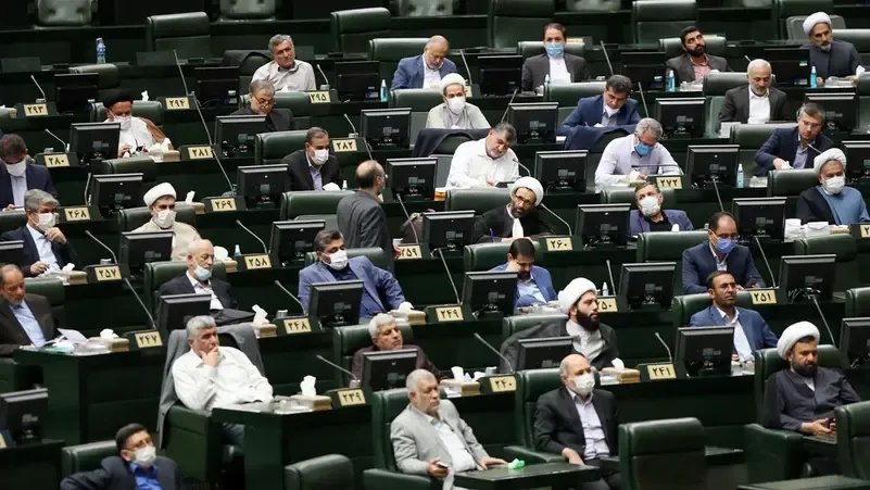 إيران تهدد بتعليق التعاون مع الوكالة الدولية للطاقة الذرية ردًا على احتمال إعادة فرض العقوبات الأممية