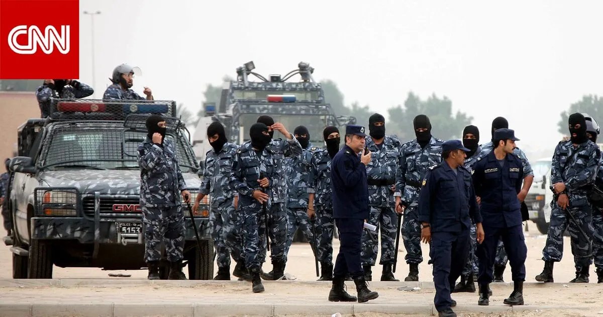 الكويت تفكك شبكة دولية للقمار الإلكتروني وتضبط مصريين وسوريين في مداهمة