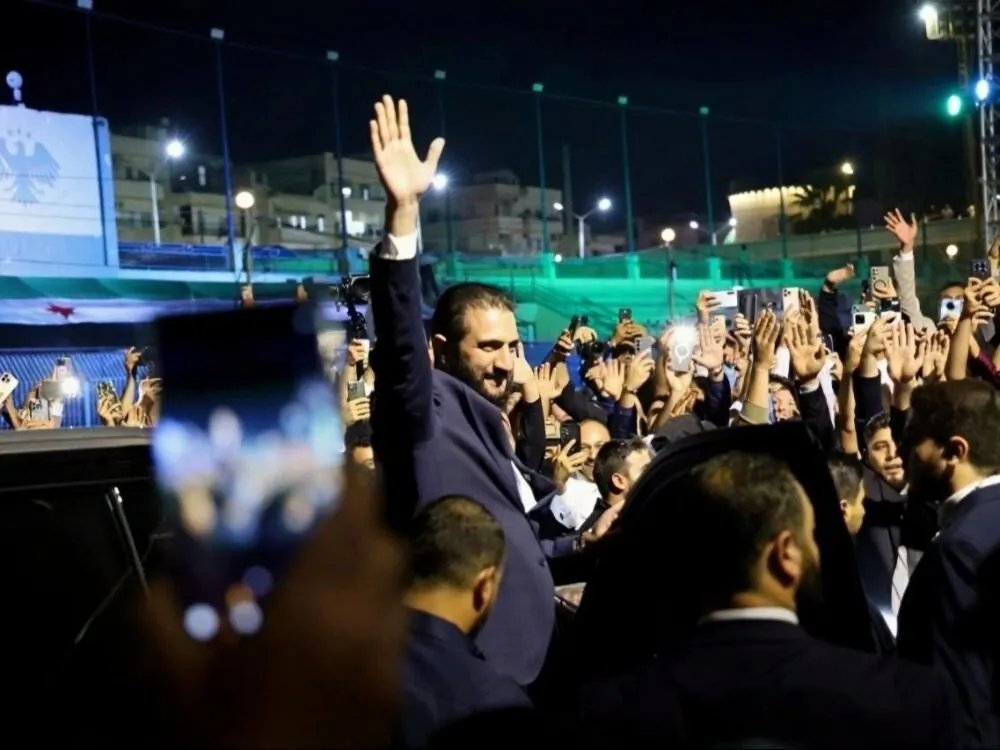 الرئيس الشرع من إدلب: سوريا تستعيد مكانتها وعزتها بتضحيات أهلها