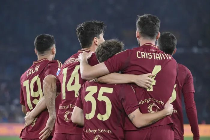 روما يقفز إلى وصافة الدوري الإيطالي بفوز مستحق على فيرونا