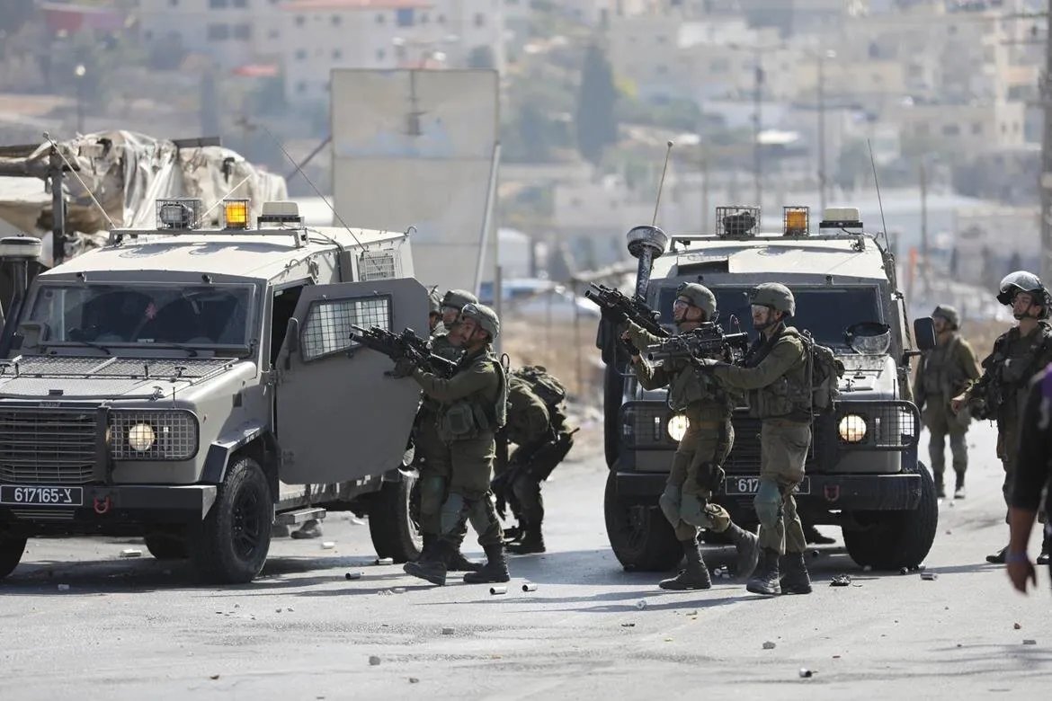 الضفة الغربية: إصابات واعتقالات في صفوف الفلسطينيين خلال اقتحامات إسرائيلية
