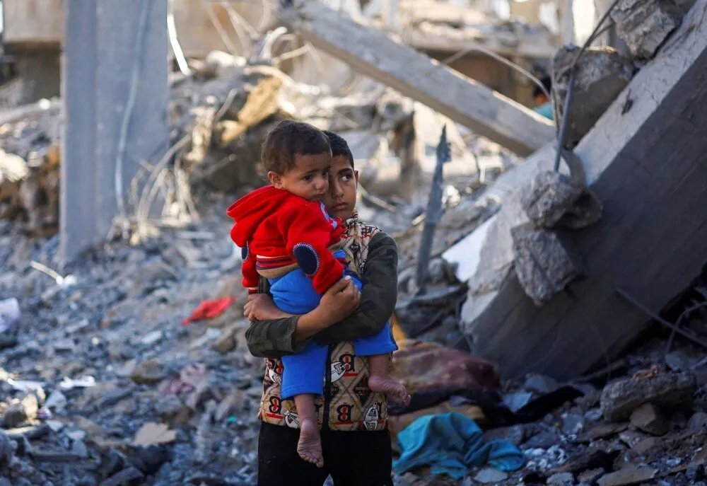 غزة: عامان من الحصار الإسرائيلي يودي بحياة أطفال جوعًا ومرضًا