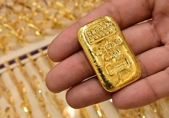 صعود الذهب في زمن الأزمات: الاقتصاد العالمي يواجه تحديات متصاعدة