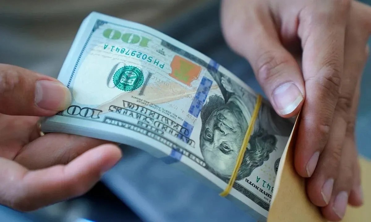 تحديثات حية: أسعار صرف الليرة السورية مقابل العملات الأجنبية الرئيسية اليوم الإثنين