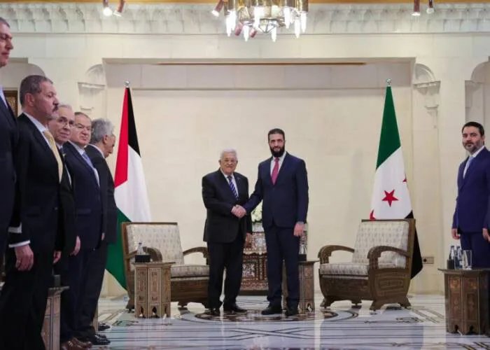قمة في دمشق: الرئيس السوري يستقبل عباس لبحث تعزيز العلاقات وتطورات القضية الفلسطينية