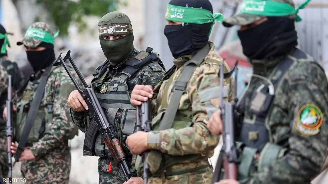 إسرائيل تتهم حماس بالمساومة على جثث الأسرى وحماس تطالب الوسطاء بتنفيذ الاتفاق