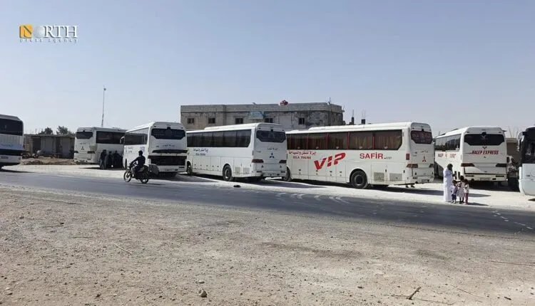 لأسبوع ثالث على التوالي: استمرار إغلاق الطرق بين دمشق وشمال وشرق سوريا يعيق حركة المسافرين