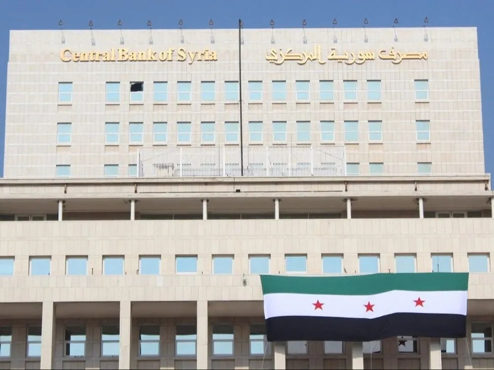 المركزي السوري يلزم البنوك بالاعتراف بخسائرها في لبنان وتقديم خطط إعادة هيكلة