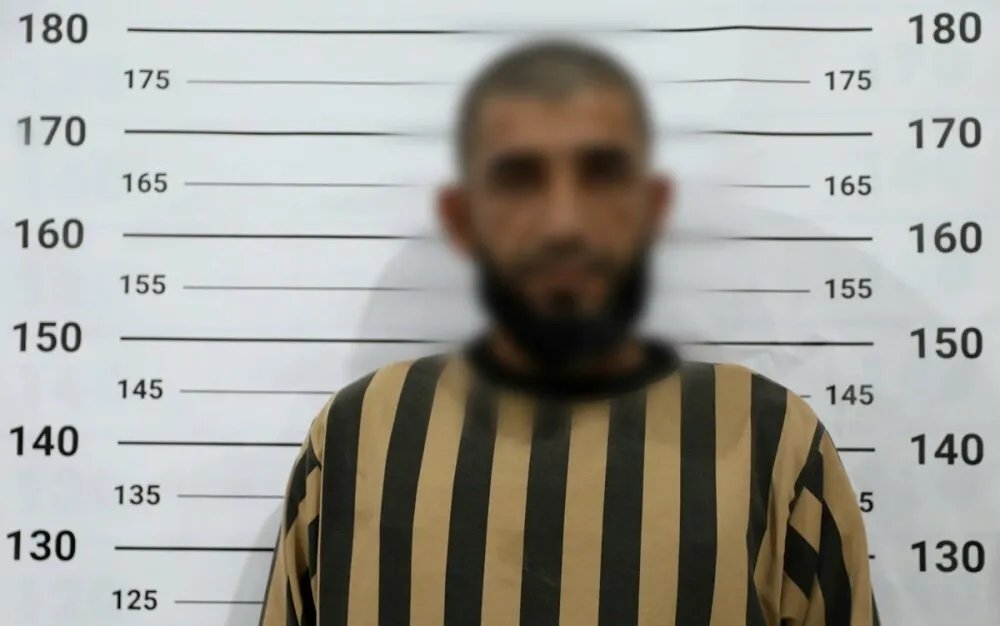 دير الزور: القبض على تاجر مخدرات وبحوزته كمية كبيرة من الحشيش والكبتاغون