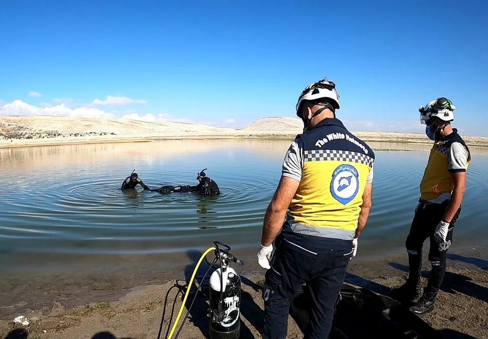 فاجعة في إدلب: مصرع شاب غرقاً في سد البالعة أثناء صيد الأسماك