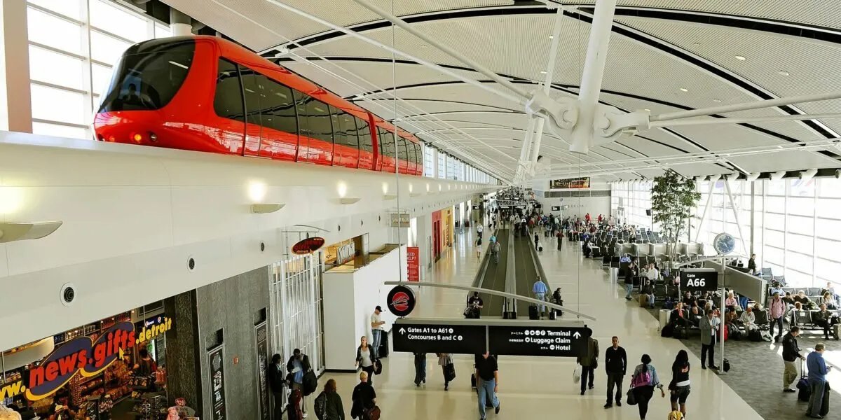 تفاقم أزمة السفر في أمريكا: تأجيل آلاف الرحلات الجوية مع استمرار الإغلاق الحكومي