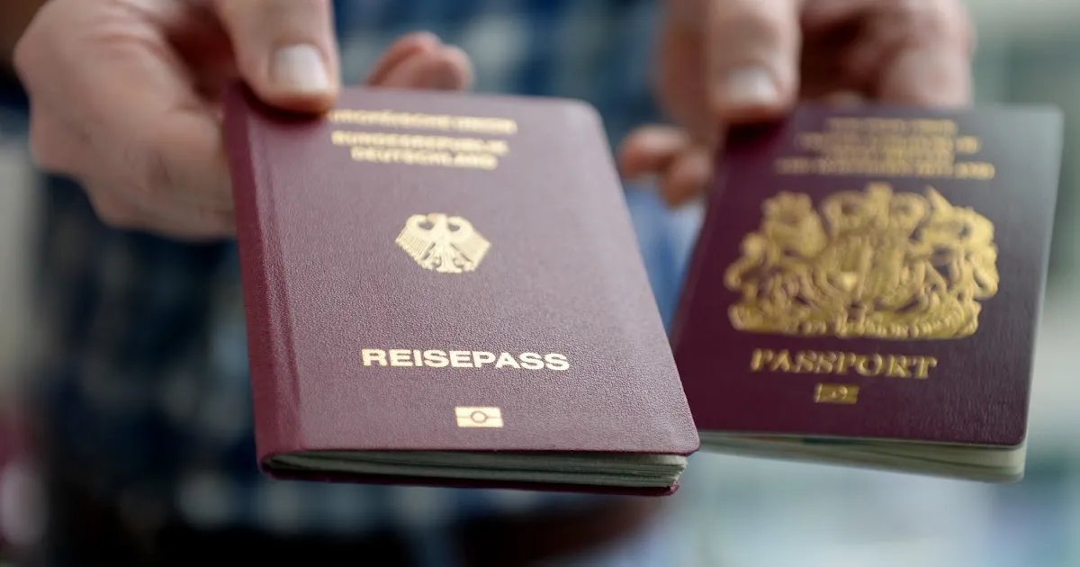 ألمانيا: حزب ميرتس يثير الجدل بمقترح إلغاء ازدواج الجنسية وتشديد قوانين التجنيس