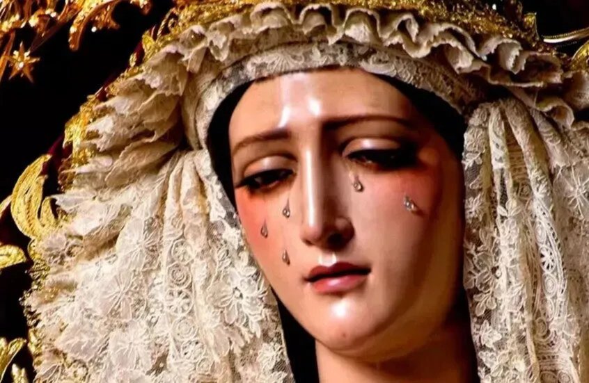 تفاصيل سرقة مجوهرات ثمينة من تمثال مريم العذراء في كنيسة إسبانية