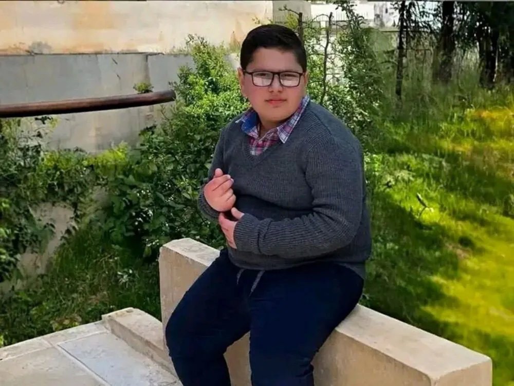 بعد ثلاثة أسابيع من الاختطاف: عودة الطفل محمد قيس حيدر إلى عائلته في اللاذقية