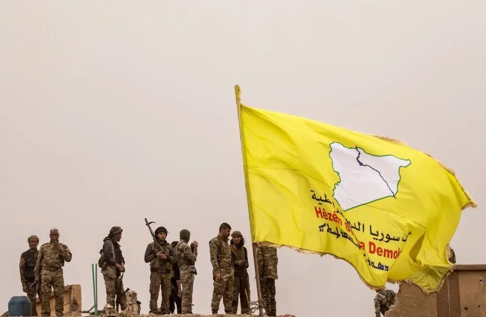 قسد تعتقل أربعة مدنيين في حملة مداهمات بريف الحسكة