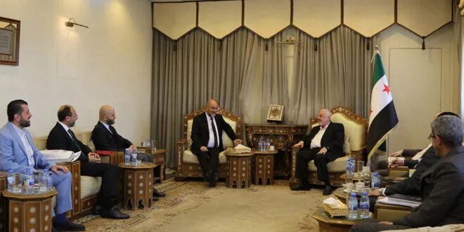 وزير الأوقاف السوري والسفير التركي في دمشق يبحثان تعزيز التعاون الديني والثقافي